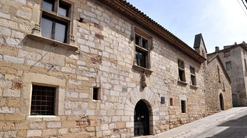 Montblanc.- Hospital i Església de Santa Magdalena, S. XIV d’estil gòtic. L’hospital tenia cura dels malalts, pobres i pelegrins. (3/2014)