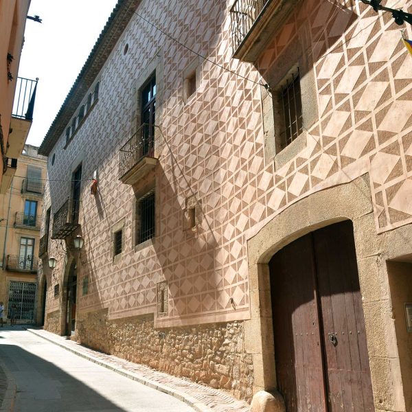 Montblanc.- Museu Comarcal de la Conca de Barberà instal•lat a la Casa Josa. Té l’estructura del S. XIII i reformada pels Josa en el XVIII (7/2015)