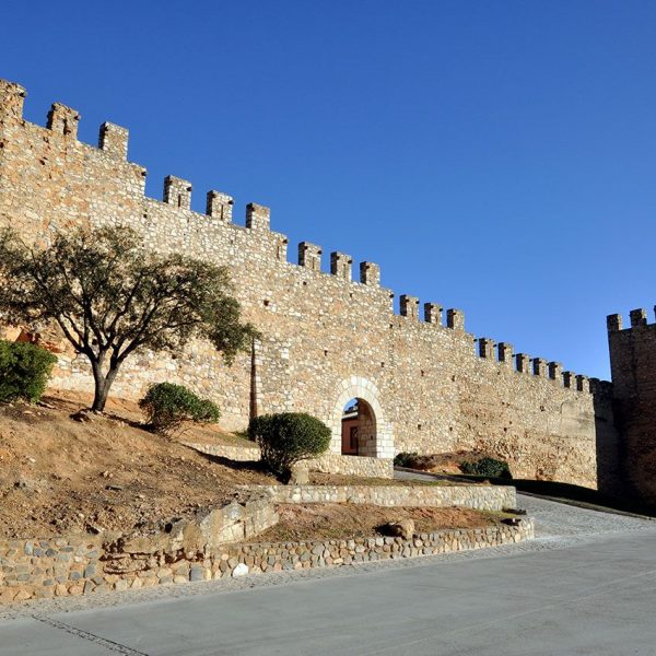 Montblanc. – Recinte fortificat format per una muralla emmerletada de 31 torres i cinc portals (3/2014)