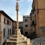 Montblanc.- Reproducció Creu de terme gòtica de Santa Maria, S. XIV, parcialment destruïda durant la guerra del Segadors (3/2014)