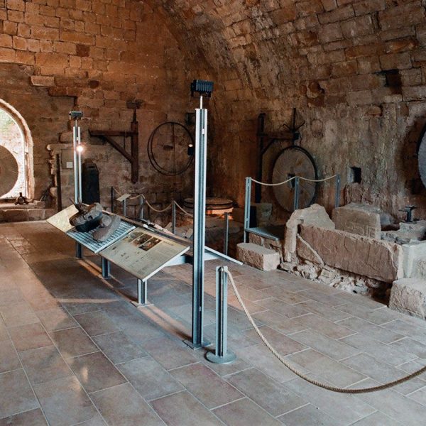 Montblanc.- Molí de les Voltes. Interior cobert amb volta apuntada (5/1995)