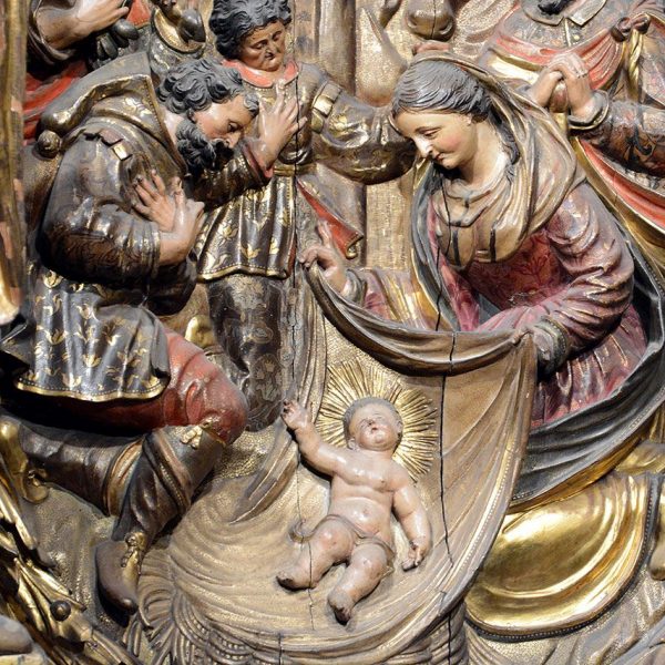 Olot.- Església neoclàssica de Sant Esteve, S. XVIII. Detall del retaule del Roser de fusta tallada i policromada de Pau Costa anys 1704/1707 (12/2016)