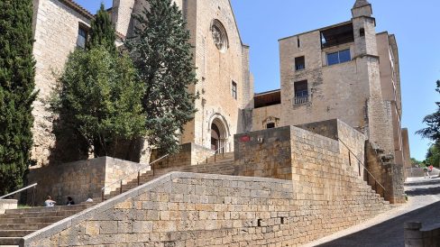 Girona.- Convent de Sant Domènec, S. XIV. Després de la desamortització va quedar abandonat i convertit en caserna. Actualment es un recinte universitari (5/2014)