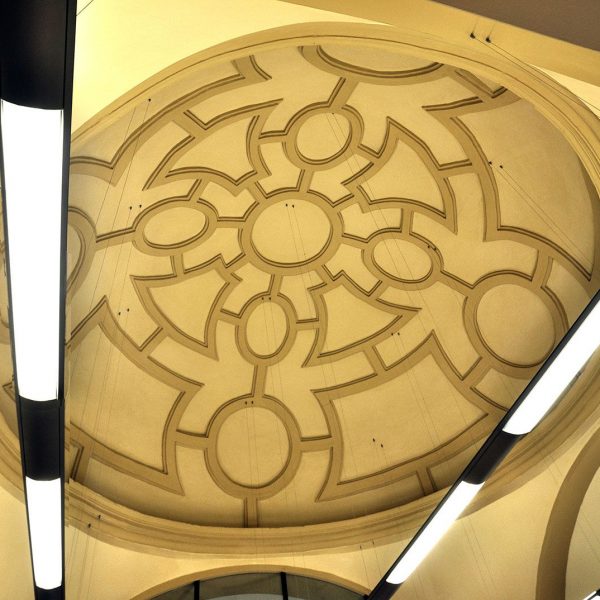 Girona.- Església barroca de Sant Josep. Cúpula de l’església que aixopluga els serveis administratius de l’Arxiu Històric de Girona (11/2013)