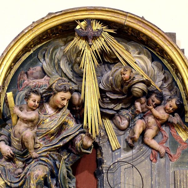 Girona.- Església barroca de Sant Lluc, S. XVIII. (Seu dels Manaies) Restes del retaule salvats de la guerra (5/2014)