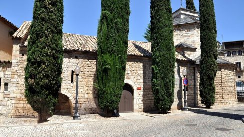 Girona.- Capella romànica de Sant Nicolau, S XII feta dins l'antic cementiri de S. Pere de Galligants. Es d'una sola nau i absis trilobulat (5/2014)