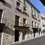 Girona.- Casa Berenguer, S. XVII, consta de planta baixa i tres pisos. Totes les obertures presenten llinda i balcó. Es la seu de l'Agencia Catalana de l'Aigua (11/2013)