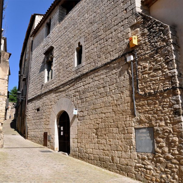 Girona.- Casa Boada Alemany, palau gòtic del S. XV de planta baixa i dos pisos (5/2014)