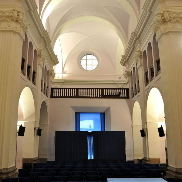 Girona.- Antic Hospici d'estil academicista 1776/1786 (Casa de Cultura Tomàs de Lorenzana). Església reformada com auditori Josep Viader (2/2014)