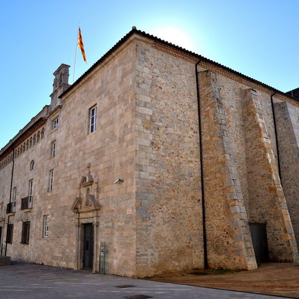 Girona.- Antiga capella de l'hospital de Santa Caterina convertida en l'auditori Josep Irla (3/2014)