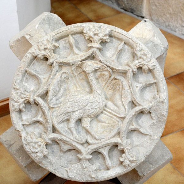 Girona.- Pia Almoina, d'estil gòtic S. XIII/XVII. Clau de volta de la capella de Sant Mateu del S. XV (Museu d'Art Girona) (11/2016)