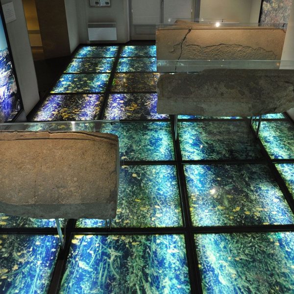 Girona.- Museu d’Història dels Jueus situat al Centre Bonastruç ça Porta. Làpides funeràries dels S. XII al XV amb inscripcions hebrees (11/2013)