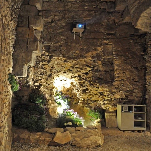 Girona.- Torre Gironella emplaçada a la Caserna dels Alemanys, Interior de la cisterna (5/2014)
