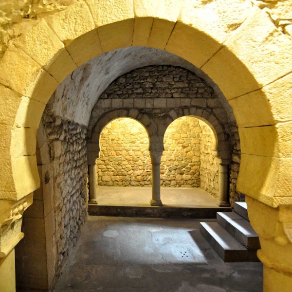 Girona.- Banys Àrabs d’època romànica del 1194. Zona del Frigidarium o d’aigua freda (11/2013)