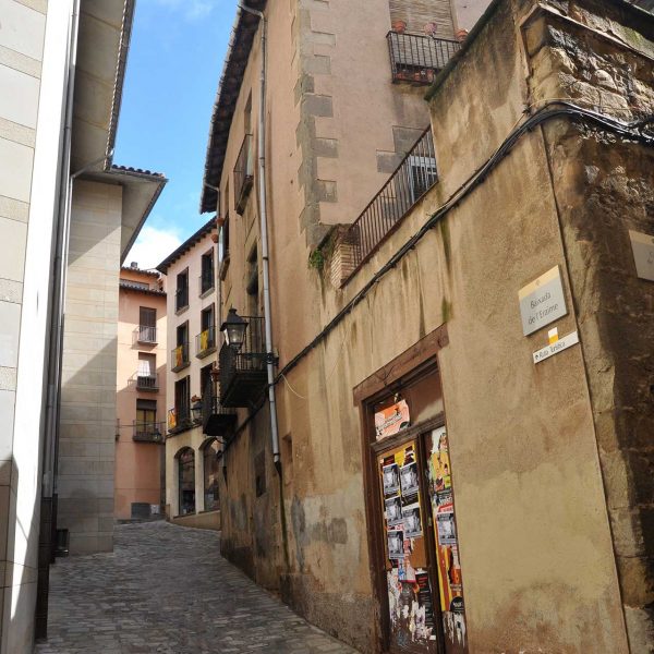 Vic.- Baixada de l'Eraima (5/2013)