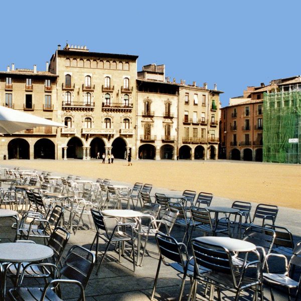 Vic.- Plaça Major (8/2000)