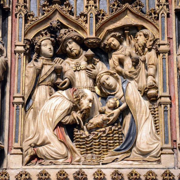 Vic.- Catedral de Sant Pere, S. XVIII/XIX. Antic retaule d'alabastre de l'altar major de Pere Oller del 1428 dedicat a la Mare de Déu i S. Pere (7/2018)