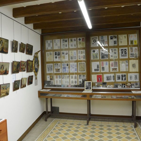 Vic.- Casa natal de Sant Miquel dels Sants i capella del S. XVIII. Casa museïtzada amb els records i rellevància de la seva obra (7/2018)