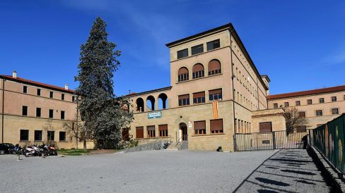 Vic.- Seminari Conciliar es un edifici en forma de creu que consta de planta baixa i dos pisos. Es va construir entre 1944/1947 per acollir els seminaristes de la diòcesi (2/2020)