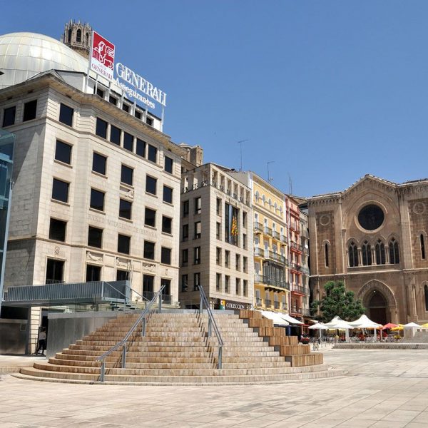 Lleida.- Plaça de Sant Joan (7/2011)