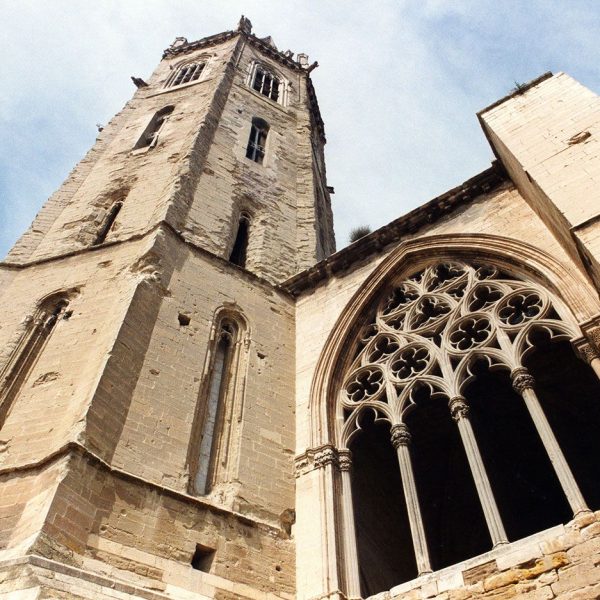 Lleida.- Seu Vella, S. XII a XV d'estil romànic i gòtic. Campanar gòtic que supera els 60 Mts. d'alçada de planta octogonal de dos cossos (5/2000)