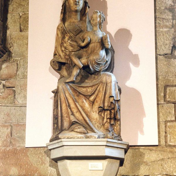 Lleida.- Església de Sant Llorenç, S. XII d'estils romànic i gòtic. Escultura gòtica d'alabastre policromat obra de l'entorn de Bartomeu de Robió (5/2000)