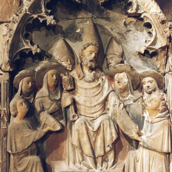 Lleida.- Església de Sant Llorenç, S. XII d'estils romànic i gòtic. Detall del retaule gòtic de pedra policromada, obra anònima del S. XIV (5/2000)