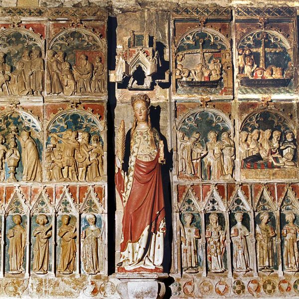 Lleida.- Església de Sant Llorenç, S. XII d'estils romànic i gòtic. Retaule gòtic de pedra policromada de Santa Úrsula del S. XIV de Jaume Cascalls (5/2000)