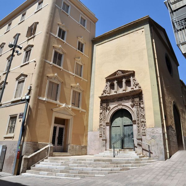 Lleida.- Església renaixentista de Sant Antoni Abat o de la Sang de l'arquitecte Celestí Capmany. Va ser construïda al costat d'un hospital pels Antonians el 1271 (7/2011)