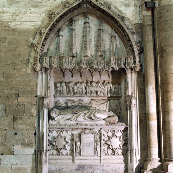 Lleida.- Seu Vella, S. XII a XV d’estil romànic i gòtic. Tomba de Berenguer de Baturell dins un arcosoli del 1437 fet per Rotllí Gautier (5/2000)