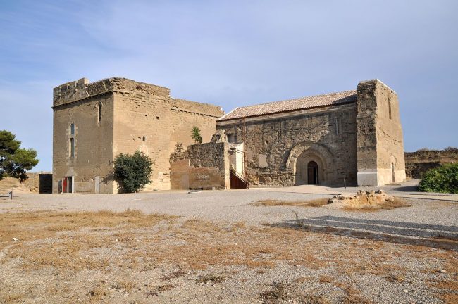 Lleida.- El castell de Gardeny i l'església de Santa Maria formen un conjunt emmurallat del que fou una de les principals ordres del Temple (7/2011)