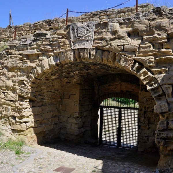 Lleida.- Castell de Gardeny, romànic del S. XIII construït pels templers. En els S. XVII/XVIII va ser ampliat i transformat en un fortí militar (5/2010)