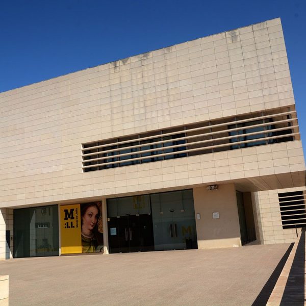 Lleida.- Museu de Lleida inaugurat el 2007 construït sobre l'antic convent dels Carmelites Descalços del 1589. Es conserva l'església com espai museístic (9/2018)