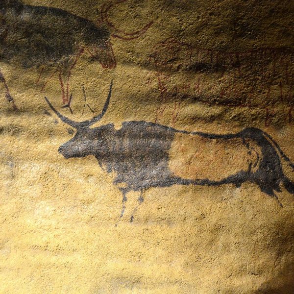 Lleida.- Museu de Lleida. Reproducció de pintures rupestres de El Cogul datades del 10.000 a 6.500 anys aC. (9/2018)