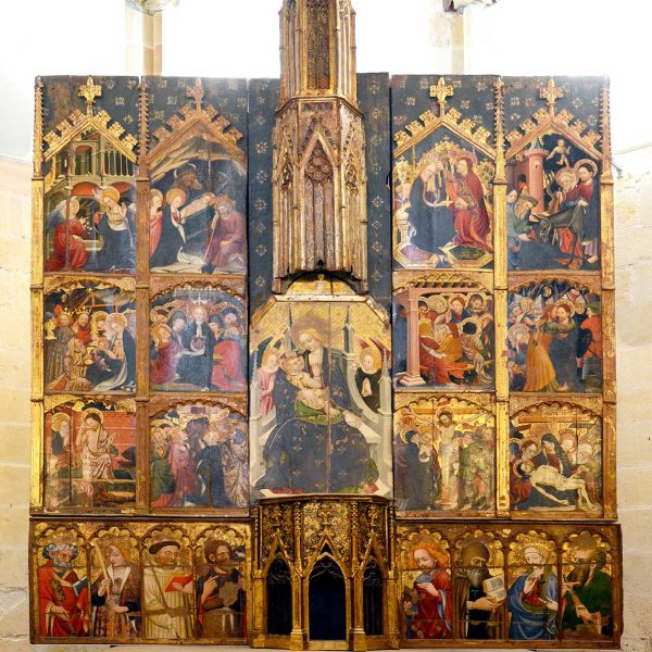 Tarragona.- Catedral de Santa Maria. Capella del Corpus Christi on es pot admirar el retaule de la Mare de Déu de Mateu Ortoneda procedent de Solivella (12/2017)