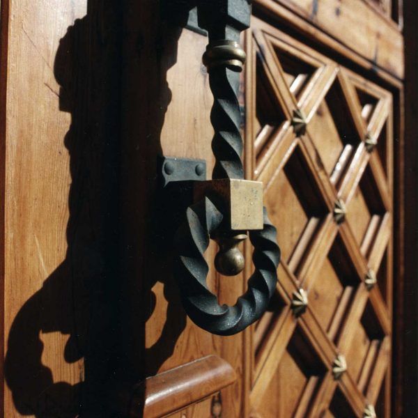 Tarragona.-Seminari Pontifici, historicista del S. XIX. Picaporta (11/1998)