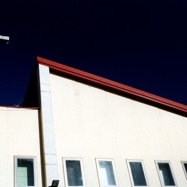 Terrassa.- Església de Sant Pau, d’estil modern de l’any 1998. Consta de planta baixa i tres pisos que acullen una sala d’actes i dependències pel rector (1/2004)