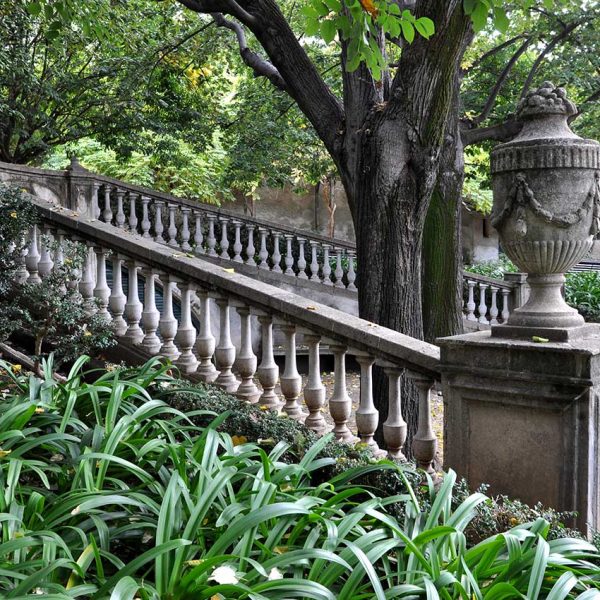 Terrassa.- Casa Alegre de Terrassa – Varis aspectes dels jardins (10/2012)