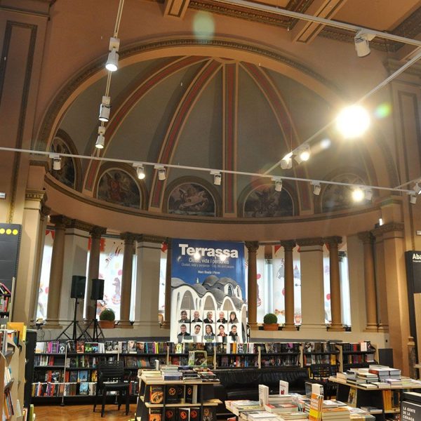 Terrassa.- Gran Casino d’estil eclèctic del 1920 – Interior de l’edifici ocupat actualment per una franquícia de la Cooperativa Abacus (10/2012)
