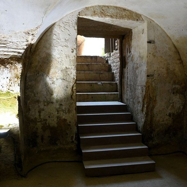 Tarragona.- Museu i Necròpolis Paleocristiana. Mausoleu amb cripta de planta quadrangular del que només es conserva la cripta funerària i el paviment (3/2021)