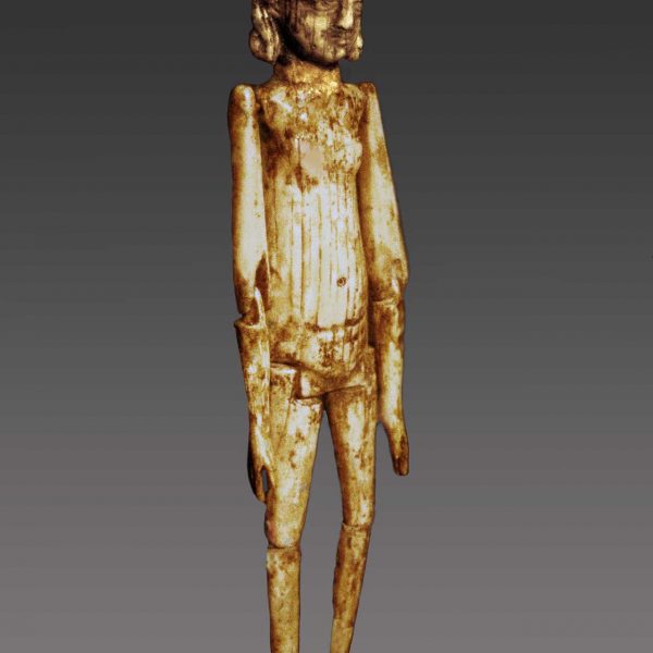 Tarragona.- Antic Museu de la necròpolis. Peça original de la Nina d’Ivori amb braços i cames articulats trobada en el aixovar d’una nena morta d’uns cinc anys (4/1999)