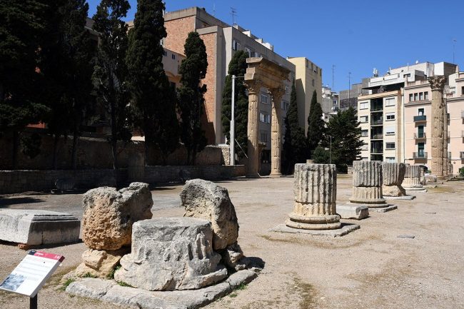 Tarragona.- Fòrum de la Colònia datat cap l’any 30 aC que era el centre religiós i social de la ciutat – Basílica de tres naus que acollia el tribunal de justícia (5/2021)