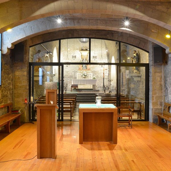 Manresa.- Església romànica del convent de les Clarisses - Espai de clausura (7/2014)