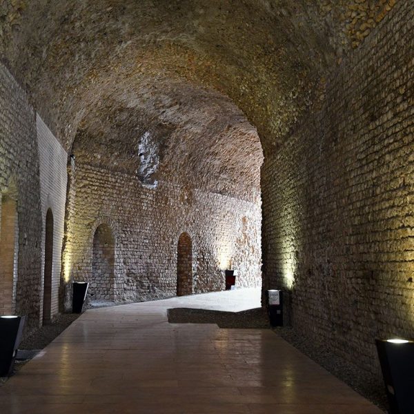 Tarragona.- Circ romà - Volta de Sant Ermenegild de 100 Mts. de longitud que connectava amb una escalinata que facilitava l’accés al costat septentrional del circ (3/2022)