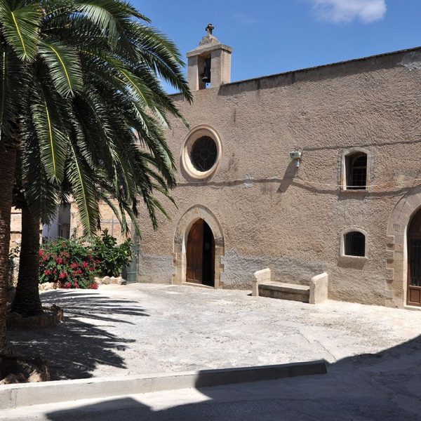 Tortosa.- Monestir gòtic de Santa Clara, S. XIII/XIV/XX. Lloc possiblement cedit pels templers a monges clarisses provinents de Barcelona en el S. XIII (7/2012)