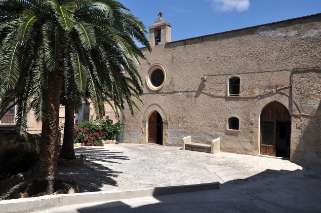 Tortosa.- Monestir gòtic de Santa Clara, S. XIII/XIV/XX. Lloc possiblement cedit pels templers a monges clarisses provinents de Barcelona en el S. XIII (7/2012)