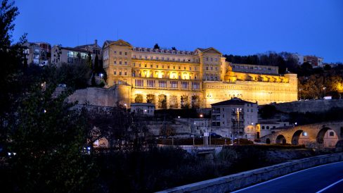 Manresa.- Cova de Sant Ignasi, conjunt d’edificis religiosos formats per l'església, la Cova i convent, erigits sobre la balma on va fer penitència S. Ignasi de Loiola (12/2013).