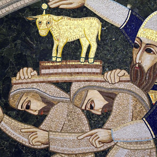 Manresa.- Cova de Sant Ignasi. Església amb el mosaic fet l’any 2022 pel jesuïta Marko Rupnik anomenat “El Vedell d’Or” inspirat en els Exercissis Espirituals de Sant Ignasi (6/2023)