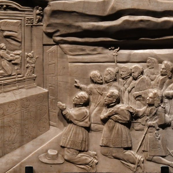 Manresa.- Cova de Sant Ignasi – Plafó anònim d’alabastre del S. XVIII – Escena de les primeres devocions a la cova (Museu de Manresa (4/224)