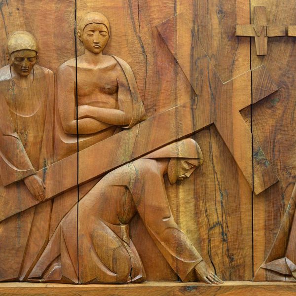 La Seu d’Urgell.- Església del Convent de la Sagrada Família - Detall d’una de les escenes del Viacrucis de l’escultor Tomàs Bel (10/2015)